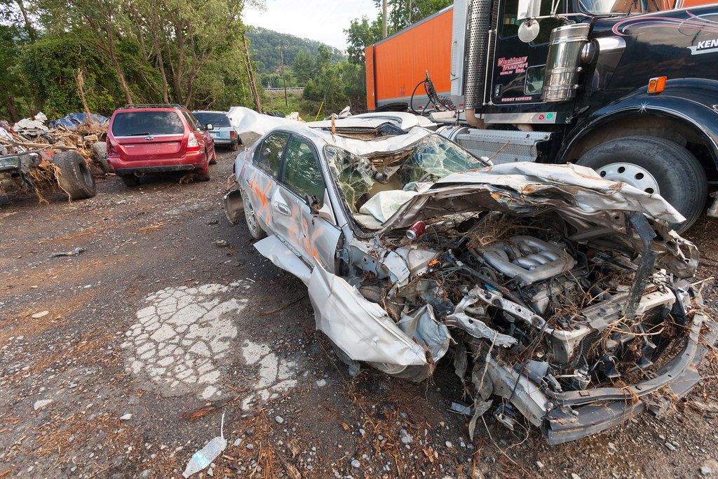 Burlington’s Best: Opting for Local Scrap Car Removal Yields Smart Benefits