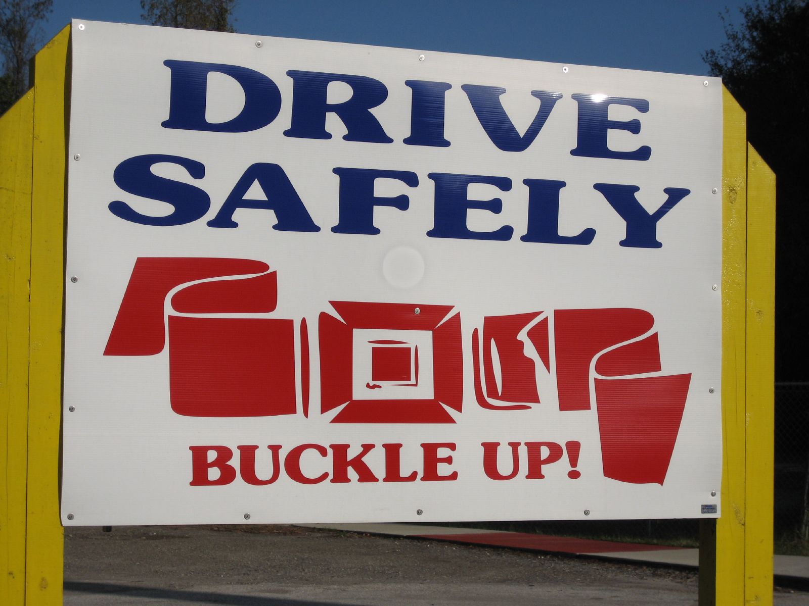 3. Driving Safely: ⁤The ‌Risks and Dangers of Operating a Vehicle with Missing or Damaged Parts