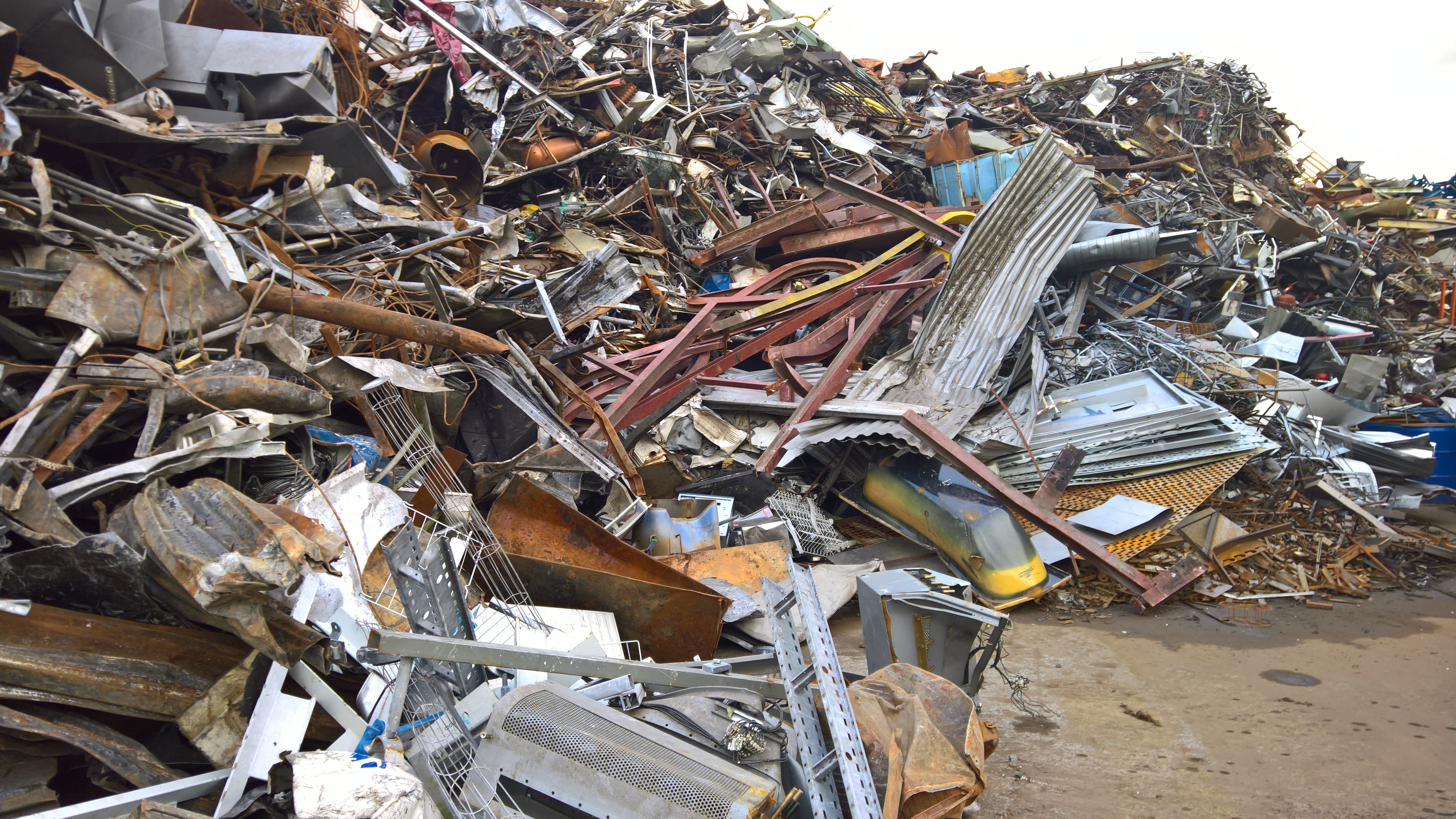 Waste Not, Want Not: Maximizing the Value of Scrap Metal and Components in Junked Cars